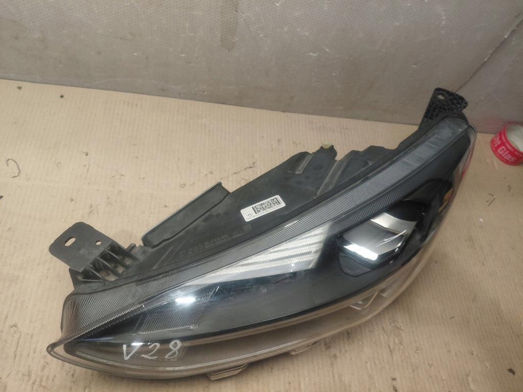 Frontscheinwerfer Ford Focus MX7B-13E015-EB FALSE Scheinwerfer Headlight SCH9563331069yw