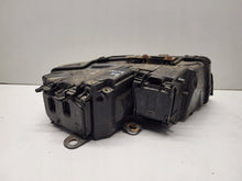Laden Sie das Bild in den Galerie-Viewer, Frontscheinwerfer Audi A8 AYN8421 Links Scheinwerfer Headlight SCH9090781810tv