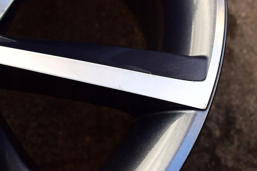 1x Alufelge 19 Zoll 8.0" 5x112 44ET Glanz Grau 3V0601025AP Mg Superb Iii