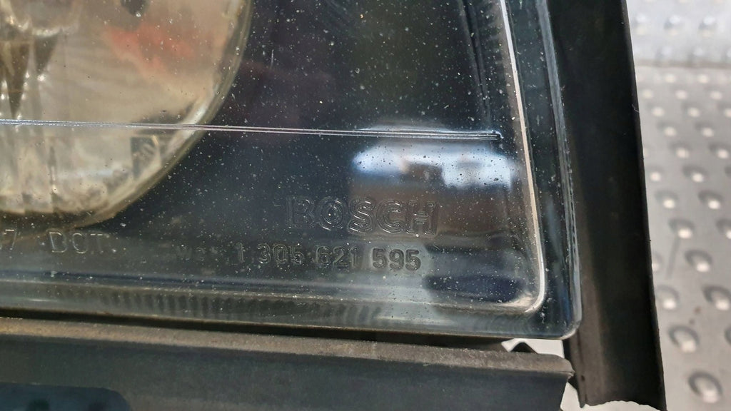 Frontscheinwerfer BMW 7 E38 0301043202 8352022 Rechts Scheinwerfer Headlight SCH9756463678op