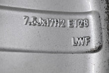 Laden Sie das Bild in den Galerie-Viewer, 1x Alufelge 17 Zoll 7.5" 5x112 28ET Glanz Grau 8T0071497 Audi C7 A4 B8 Rim Wheel FEL9030567651oa