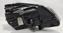 Laden Sie das Bild in den Galerie-Viewer, Frontscheinwerfer VW T5 7E5941015 030125327100 Xenon Links Headlight SCH5405125586ed