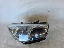 Laden Sie das Bild in den Galerie-Viewer, Frontscheinwerfer Hyundai I I40 LED Ein Stück (Rechts oder Links) Headlight SCH9182073105jx