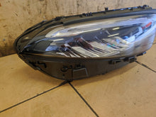 Laden Sie das Bild in den Galerie-Viewer, Frontscheinwerfer Mercedes-Benz W177 A1779064406 Full LED Rechts Headlight SCH3197465158ow