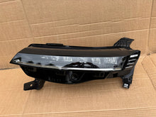 Laden Sie das Bild in den Galerie-Viewer, Frontscheinwerfer Renault Megane E-Tech 260606256R LED Links Headlight SCH4877308522ta
