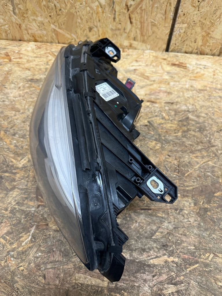 Frontscheinwerfer Mercedes-Benz W246 A2468201561 Links Scheinwerfer Headlight SCH4938434442zy
