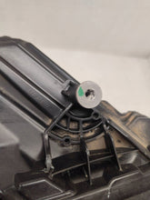 Laden Sie das Bild in den Galerie-Viewer, Frontscheinwerfer Mercedes-Benz W247 A2479063604 LED Rechts Headlight SCH4990032826tv