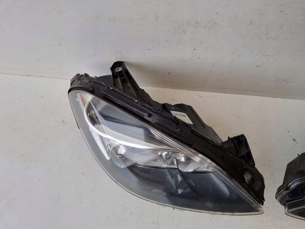 Frontscheinwerfer Mercedes-Benz 2468200261 2468200161 LED Ein Satz Headlight