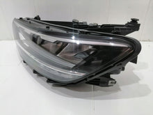 Laden Sie das Bild in den Galerie-Viewer, Frontscheinwerfer VW Passat B8 3G1941035P LED Links Scheinwerfer Headlight