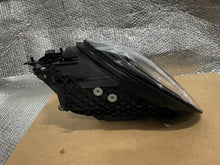 Laden Sie das Bild in den Galerie-Viewer, Frontscheinwerfer Porsche 911 992 992941031H Full LED Links Headlight SCH3935772956bl