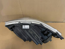 Laden Sie das Bild in den Galerie-Viewer, Frontscheinwerfer Mercedes-Benz Sprinter A9109060100 Rechts Headlight SCH2176410109xf