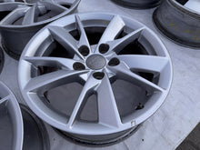 Laden Sie das Bild in den Galerie-Viewer, 4x Alufelge 16 Zoll 7.0" 5x112 35ET Glanz Silber 8W0601025B Audi Rim Wheel FEL2636506141ht