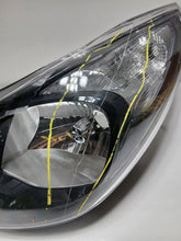 Laden Sie das Bild in den Galerie-Viewer, Frontscheinwerfer Opel Karl 1435214353 Links Scheinwerfer Headlight SCH4016245564cf