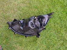 Laden Sie das Bild in den Galerie-Viewer, Frontscheinwerfer Mitsubishi Space W Star 8301C194 FALSE Scheinwerfer Headlight SCH5562074220lu