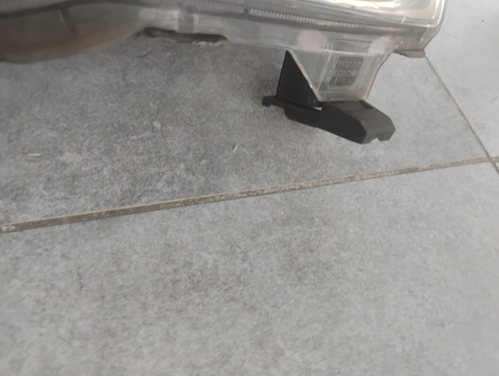 Frontscheinwerfer Toyota Auris 81110-02490 Xenon Rechts Scheinwerfer Headlight