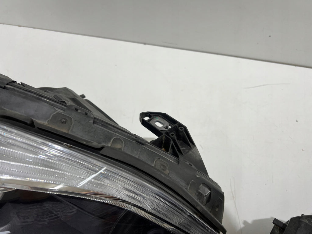 Frontscheinwerfer Mercedes-Benz A2468207761 Ein Satz Scheinwerfer Headlight SCH6082126066yu