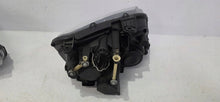 Laden Sie das Bild in den Galerie-Viewer, Frontscheinwerfer VW Amarok Ein Satz Scheinwerfer Headlight SCH1729044597ky