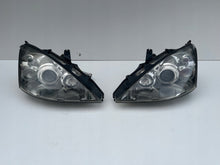 Load image into Gallery viewer, Frontscheinwerfer Ford Focus 2M5113W029 2M5113W030 Xenon Ein Satz Headlight SCH6318832106wh