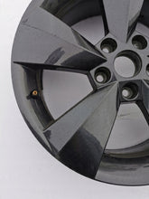 Laden Sie das Bild in den Galerie-Viewer, 1x Alufelge 17 Zoll 6.5&quot; 5x112 38ET Glanz Schwarz 565601025AA Skoda Kodiaq
