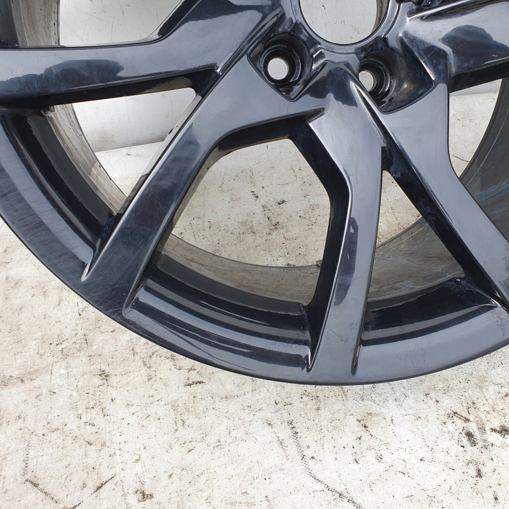 1x Alufelge 18 Zoll 8.5" 5x112 29ET Glanz Silber 8T0601025E Audi A5 Rim Wheel FEL2072171592bu