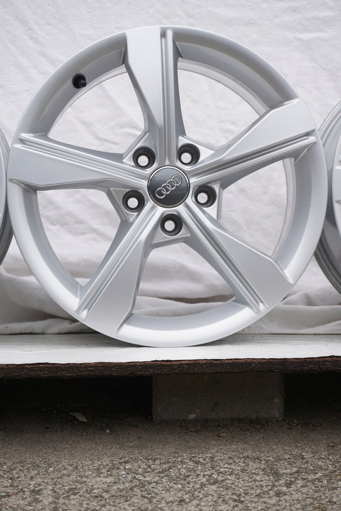 4x Alufelge 17 Zoll 7.5" 5x112 38ET Glanz Silber 8W0601025EH Audi B9 Rim Wheel FEL4852834471yy