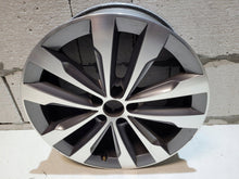 Load image into Gallery viewer, 1x Alufelge 17 Zoll 7.0&quot; 5x100 43ET Glanz 6P0601025C Mg Ibiza Iv Rim Wheel