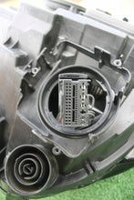 Laden Sie das Bild in den Galerie-Viewer, Frontscheinwerfer VW 7L1941036D Rechts Scheinwerfer Headlight SCH5312393260vi