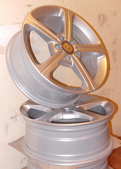 4x Alufelge 17 Zoll 6.5" 5x112 44ET Glanz Silber A1774011200 Mercedes-Benz W177 FEL8104307793jj