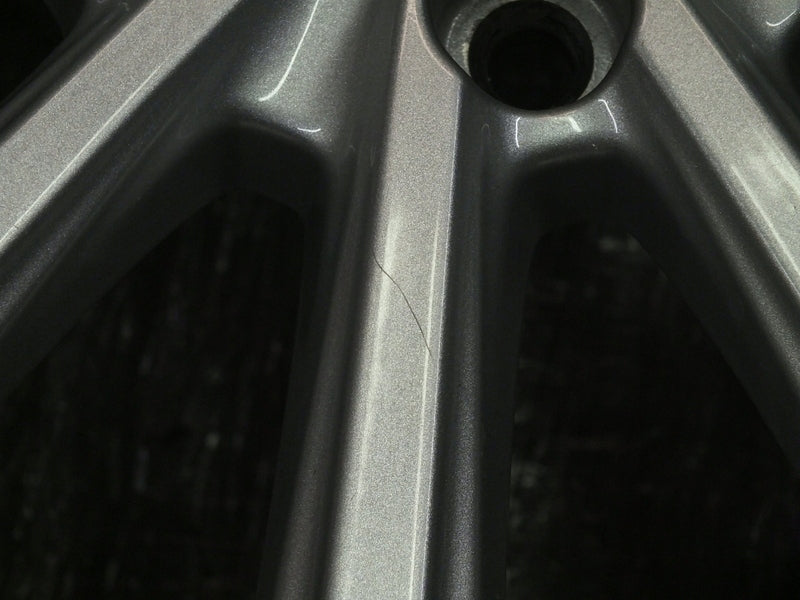 1x Alufelge 16 Zoll 6.5" 4x108 40ET Glanz Silber FV1C-1007-AA Ford Fiesta