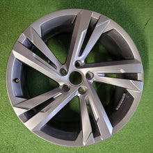Laden Sie das Bild in den Galerie-Viewer, 1x Alufelge 19 Zoll 8.5" 5x112 38ET 5NN601025T VW Tiguan Rim Wheel FEL5910719581lg