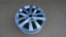 Laden Sie das Bild in den Galerie-Viewer, 1x Alufelge 16 Zoll 6.5" 5x120 51ET Glanz Silber 7E0601025N VW Rim Wheel FEL3388692597mi