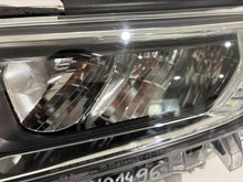 Laden Sie das Bild in den Galerie-Viewer, Frontscheinwerfer Toyota V LED Links Scheinwerfer Headlight SCH1062168903fr