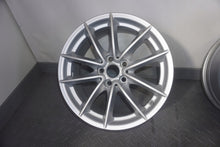 Laden Sie das Bild in den Galerie-Viewer, 1x Alufelge 17 Zoll 7.5" 5x112 27ET Glanz Silber 6868217 BMW G11 G12 Rim Wheel FEL5280131168qc