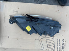 Load image into Gallery viewer, Frontscheinwerfer Skoda Octavia III 5E1941015D 5E1941016D Rechts oder Links SCH5901156748mn