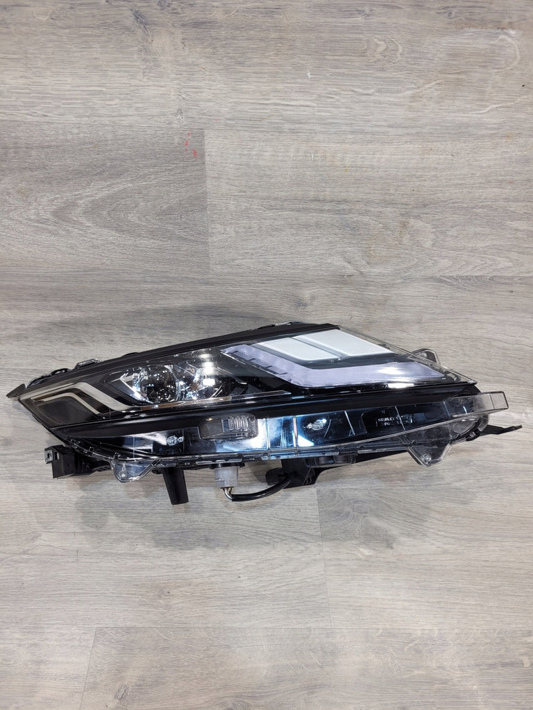 Frontscheinwerfer Mitsubishi L200 8301D382 LED Rechts Scheinwerfer Headlight