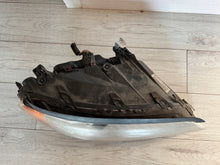 Laden Sie das Bild in den Galerie-Viewer, Frontscheinwerfer Volvo V70 S60 30796134 Xenon Rechts Scheinwerfer Headlight SCH1909974546tk