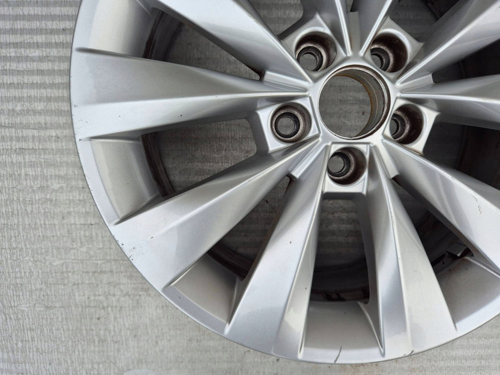 1x Alufelge 16 Zoll 6.0" 5x112 38ET 658601025B Skoda Fabia I Rim Wheel FEL3715003024xg