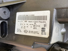 Laden Sie das Bild in den Galerie-Viewer, Frontscheinwerfer Seat Mii 1SL941016F 1EJ010671-02 Rechts Scheinwerfer Headlight