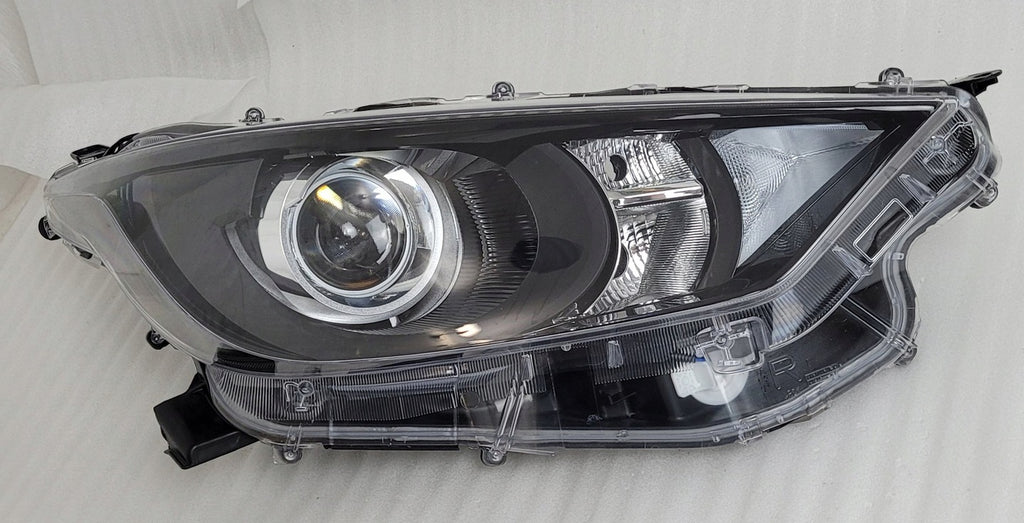 Frontscheinwerfer Toyota Yaris FALSE Scheinwerfer Headlight SCH3232454882pm