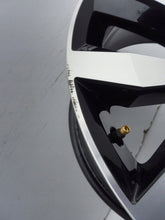 Laden Sie das Bild in den Galerie-Viewer, 1x Alufelge 17 Zoll 7.0" 5x112 45ET 2GA601025B VW T-Roc Rim Wheel FEL2423082362nk