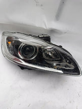 Laden Sie das Bild in den Galerie-Viewer, Frontscheinwerfer Volvo 31698825 Xenon Rechts Scheinwerfer Headlight SCH8802043626lg