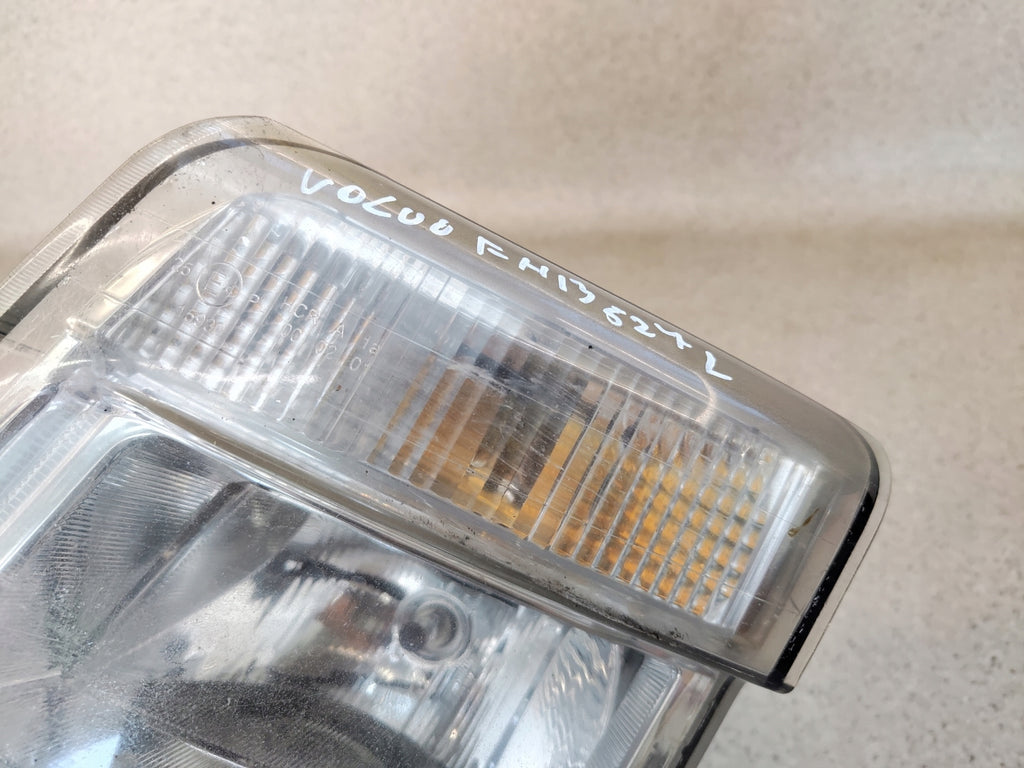 Frontscheinwerfer Volvo I Ein Stück (Rechts oder Links) Scheinwerfer Headlight SCH2263684829vr