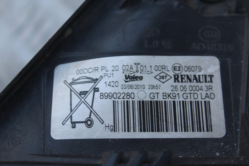 Frontscheinwerfer Renault Laguna 260600043R Xenon Links Scheinwerfer Headlight SCH8909297734gu