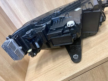 Laden Sie das Bild in den Galerie-Viewer, Frontscheinwerfer Skoda Superb III 3V1941015C Links Scheinwerfer Headlight