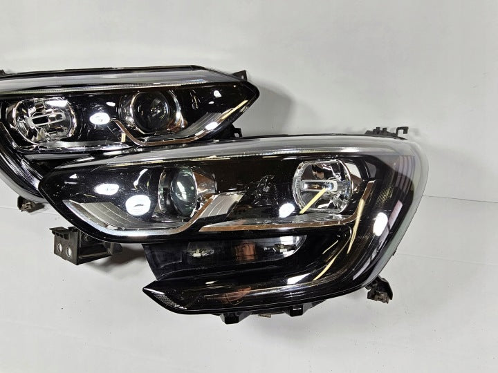 Frontscheinwerfer Renault Megane IV 260607159R 260102686R Ein Satz Headlight SCH3265118543gy