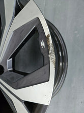 Load image into Gallery viewer, 1x Alufelge 18 Zoll 7.0&quot; 5x114.3 35ET Glanz Grau 403005075 Mg Captur Ii