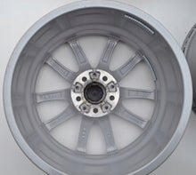 Load image into Gallery viewer, 4x Alufelge 18 Zoll 7.0" 5x112 22ET Glanz Silber 6880047 BMW G22 G26 Rim Wheel FEL8155430324aj