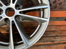 Laden Sie das Bild in den Galerie-Viewer, 1x Alufelge 17 Zoll 7.5" 5x112 27ET Glanz Graphit 6863417 BMW 5 G30 Mg 6 FEL1414043042ne