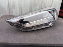 Load image into Gallery viewer, Frontscheinwerfer Hyundai Tucson D792111A10 D792111A20 LED Rechts oder Links SCH8126020497ry