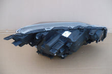 Laden Sie das Bild in den Galerie-Viewer, Frontscheinwerfer Toyota Yaris Cross 81185-0DP70 LED Links Headlight SCH1049144427rn